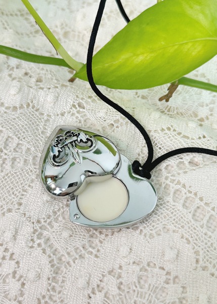 (us)avon heart perfume pendant necklace